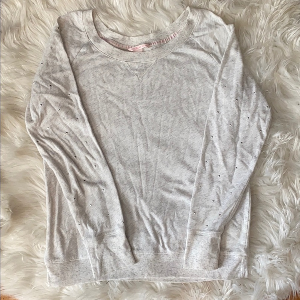 Grey sweater